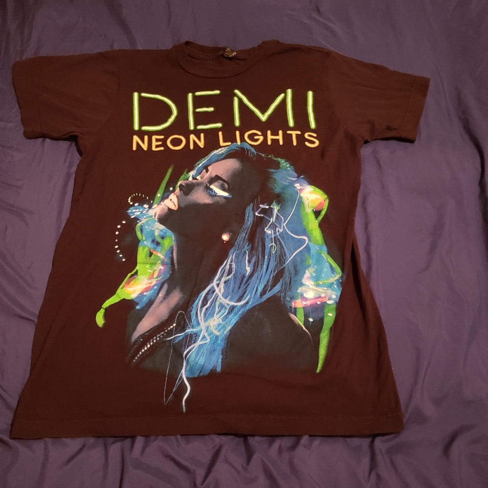 Demi Lovato T-Shirt
